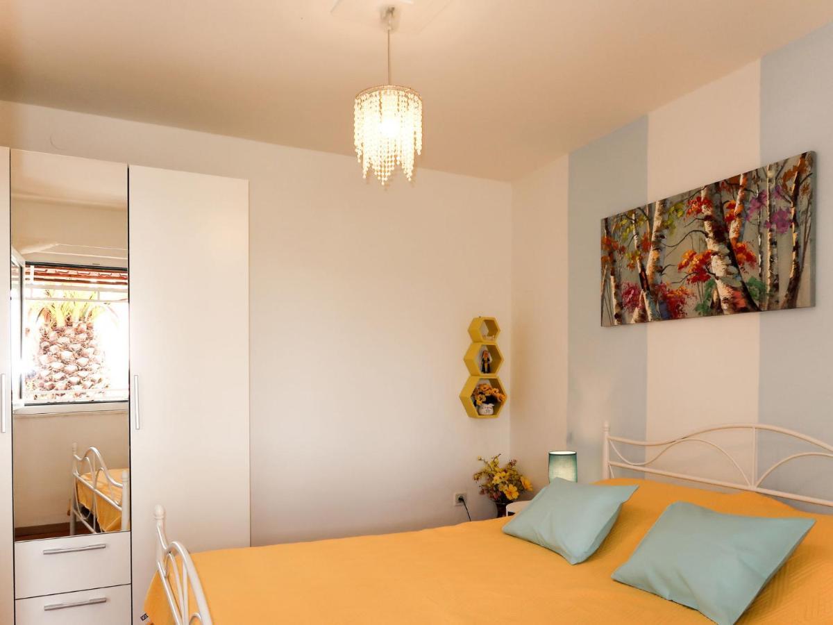 Holiday Home Garden Apartment - Brc650 By Interhome 苏曼婷 外观 照片
