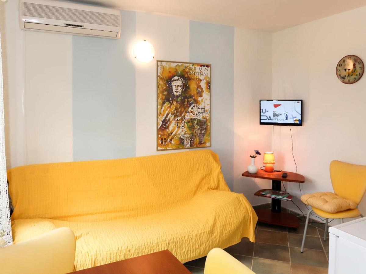 Holiday Home Garden Apartment - Brc650 By Interhome 苏曼婷 外观 照片